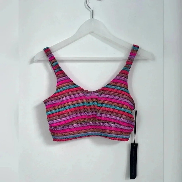 HOUSE Of Harlow x Revolve
Rainbow Crochet Quinn Boho Crop Top NEW W/Tag Size M - Picture 1 of 6